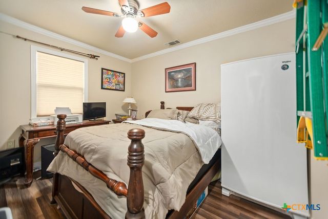 654 Calumet Drive, Palacios, TX 77465