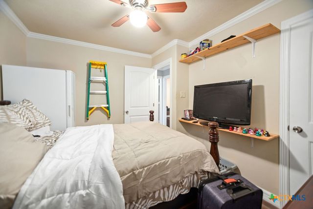 654 Calumet Drive, Palacios, TX 77465