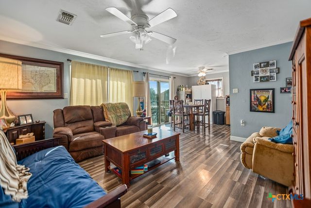 654 Calumet Drive, Palacios, TX 77465