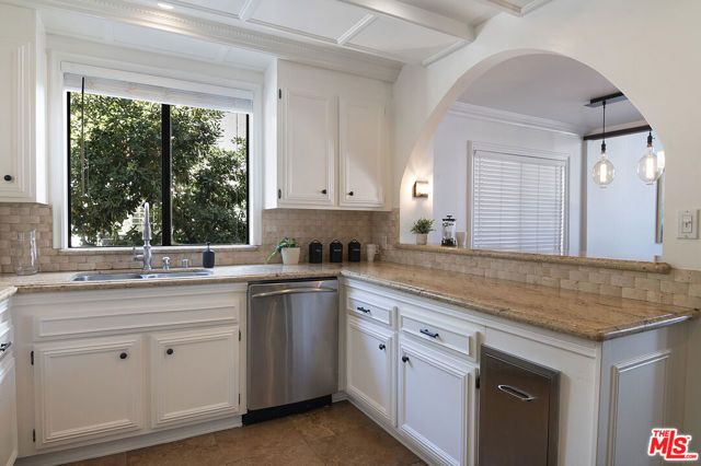 1925 S Beverly Glen Boulevard 39, Los Angeles, CA 90025