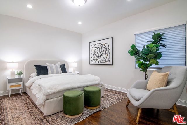 1925 S Beverly Glen Boulevard 39, Los Angeles, CA 90025