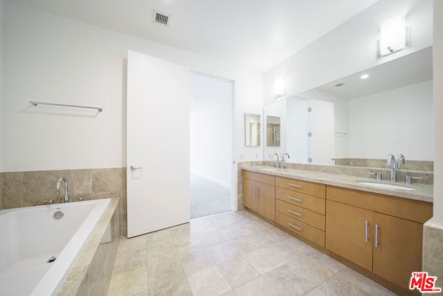 3223 W 6th Street 605, Los Angeles, CA 90020