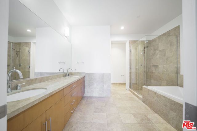 3223 W 6th Street 605, Los Angeles, CA 90020