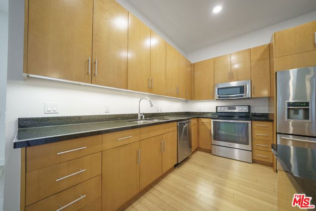 3223 W 6th Street 605, Los Angeles, CA 90020