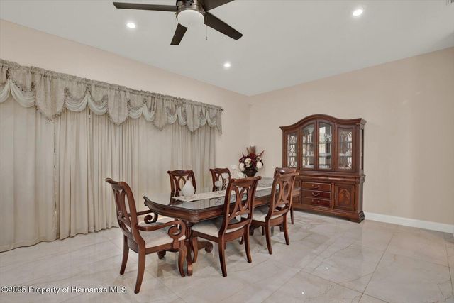 7190 Raymond Place, Spring Hill, FL 34607