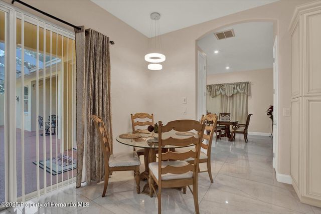 7190 Raymond Place, Spring Hill, FL 34607