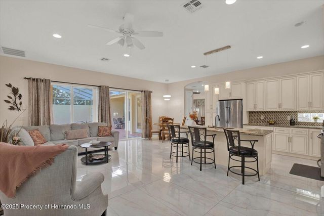 7190 Raymond Place, Spring Hill, FL 34607