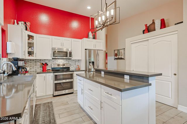 2334 W MYRTLE Avenue, Phoenix, AZ 85021