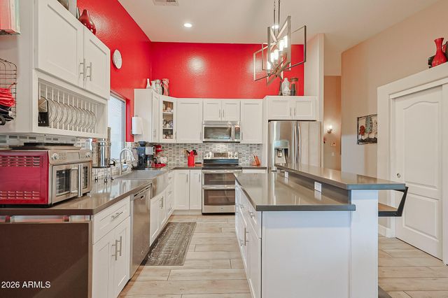 2334 W MYRTLE Avenue, Phoenix, AZ 85021
