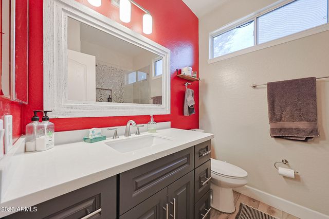 2334 W MYRTLE Avenue, Phoenix, AZ 85021