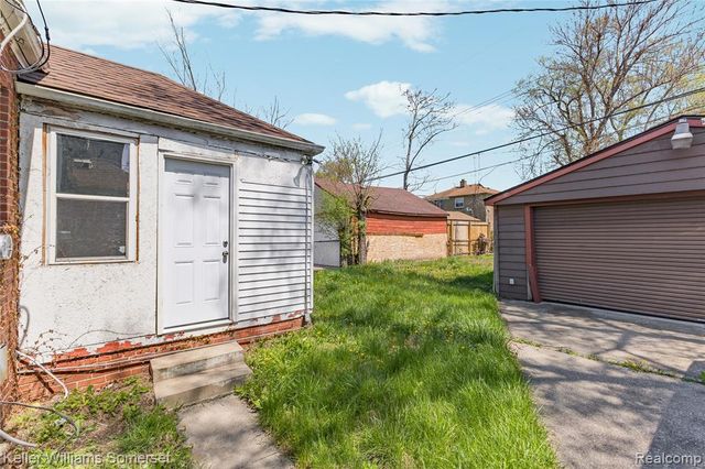 18642 Tracey Street, Detroit, MI 48235