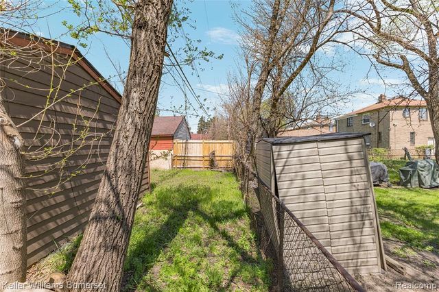 18642 Tracey Street, Detroit, MI 48235