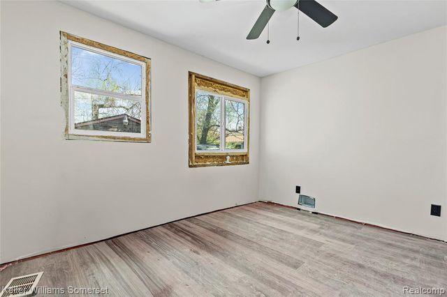 18642 Tracey Street, Detroit, MI 48235