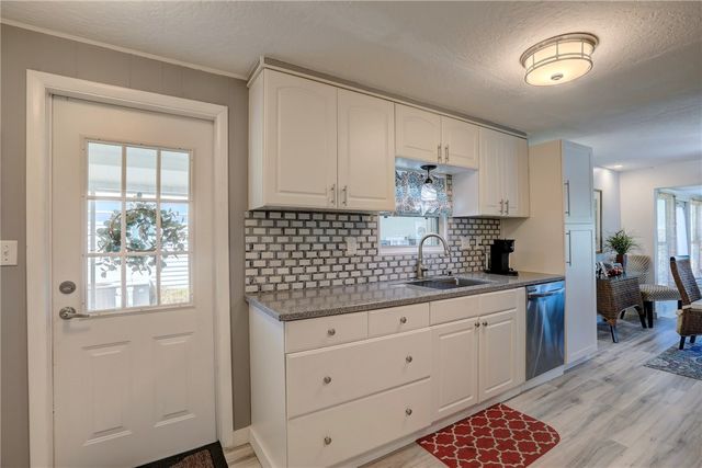 1142 Barefoot Circle, Barefoot Bay, FL 32976