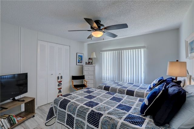 1142 Barefoot Circle, Barefoot Bay, FL 32976