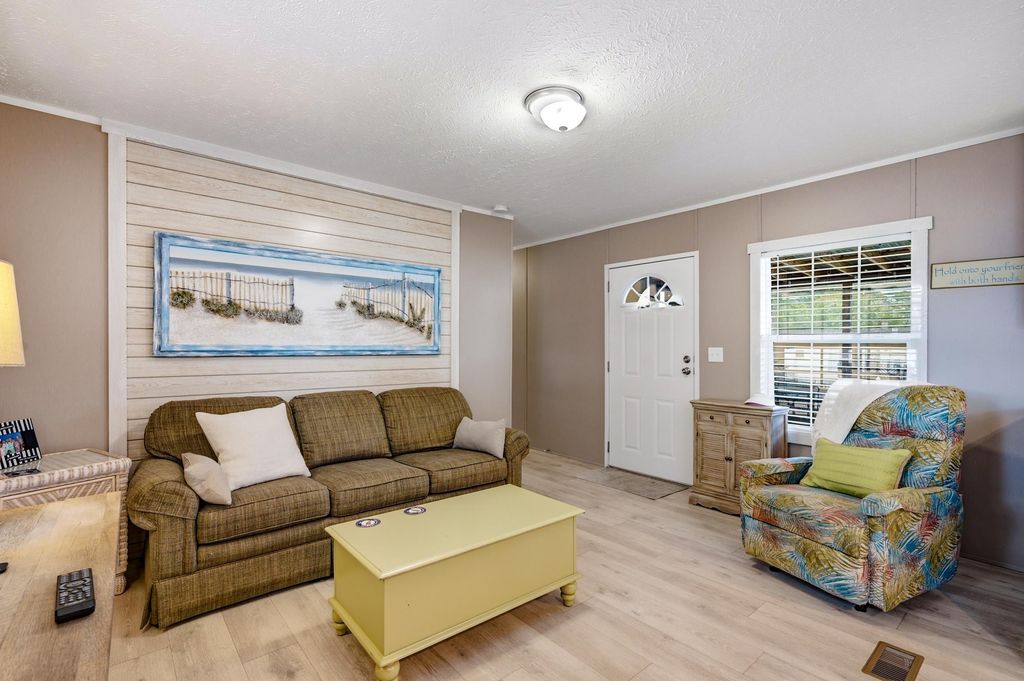 1521 Tanglewood Ave, North Myrtle Beach, SC 29582 — photo 4