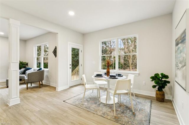 31 Holloway RD, Newport News, VA 23602