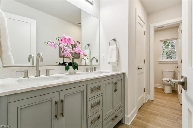 31 Holloway RD, Newport News, VA 23602