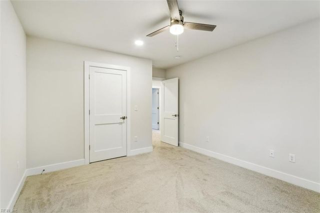 31 Holloway RD, Newport News, VA 23602