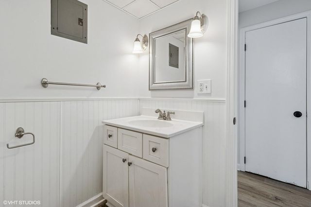 4478 Arden View Court, Arden Hills, MN 55112