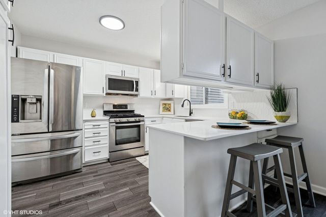 4478 Arden View Court, Arden Hills, MN 55112