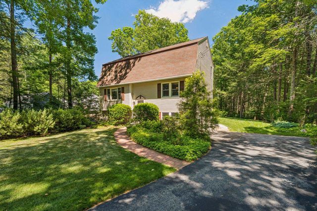 29 Wild Pasture Road, Kensington, NH 03833