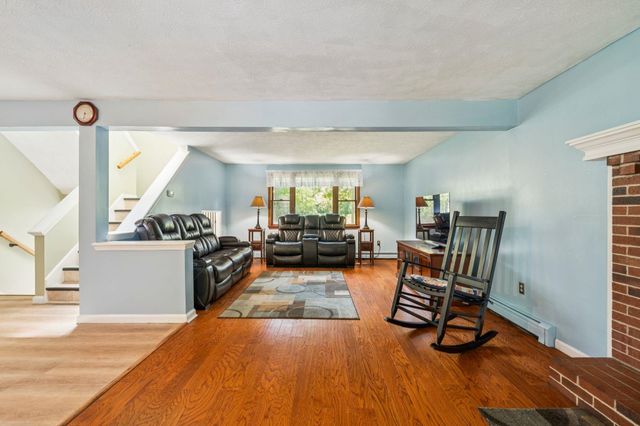 29 Wild Pasture Road, Kensington, NH 03833
