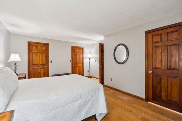 29 Wild Pasture Road, Kensington, NH 03833