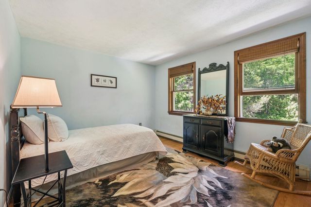 29 Wild Pasture Road, Kensington, NH 03833