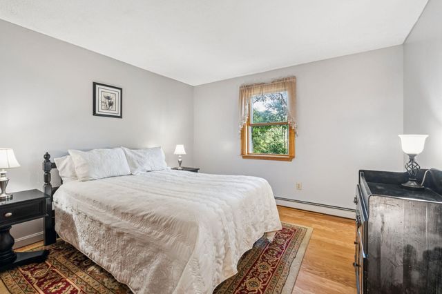 29 Wild Pasture Road, Kensington, NH 03833