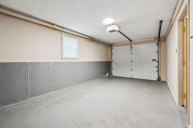 29 Wild Pasture Road, Kensington, NH 03833