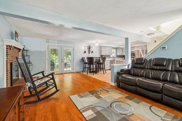29 Wild Pasture Road, Kensington, NH 03833