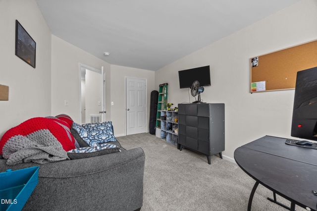 5011 Eagle Stone Lane 106, Raleigh, NC 27610