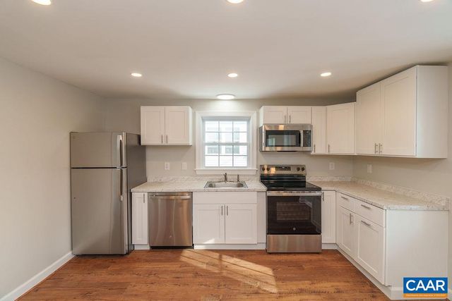 1433 HARDING AVE, Waynesboro, VA 22980