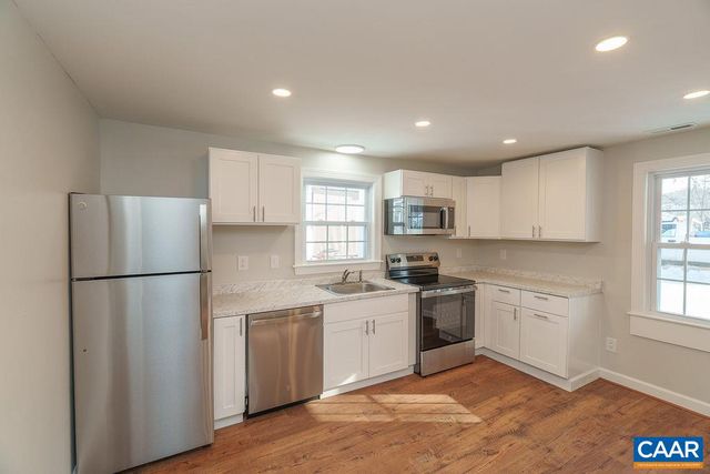 1433 HARDING AVE, Waynesboro, VA 22980