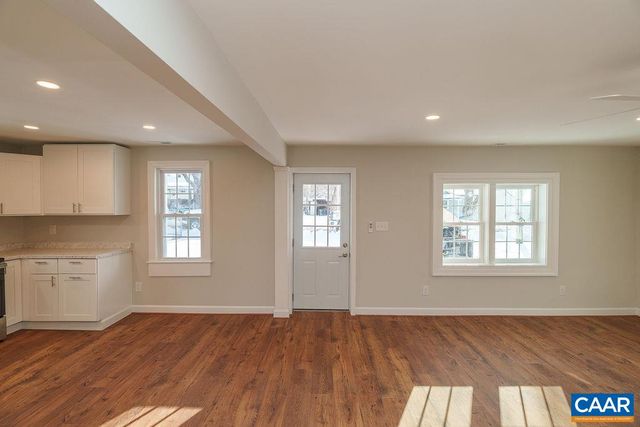 1433 HARDING AVE, Waynesboro, VA 22980