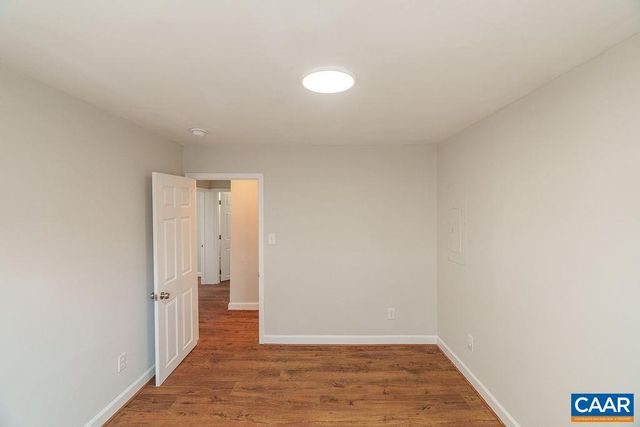 1433 HARDING AVE, Waynesboro, VA 22980