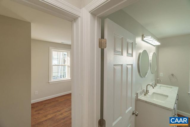 1433 HARDING AVE, Waynesboro, VA 22980