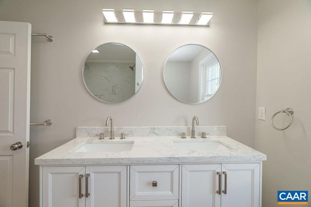 1433 HARDING AVE, Waynesboro, VA 22980