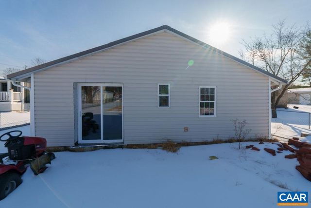 1433 HARDING AVE, Waynesboro, VA 22980