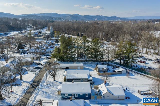 1433 HARDING AVE, Waynesboro, VA 22980