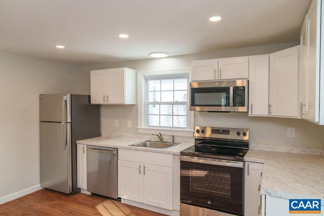 1433 HARDING AVE, Waynesboro, VA 22980