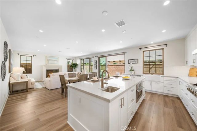 114 Bouquet, Irvine, CA 92618