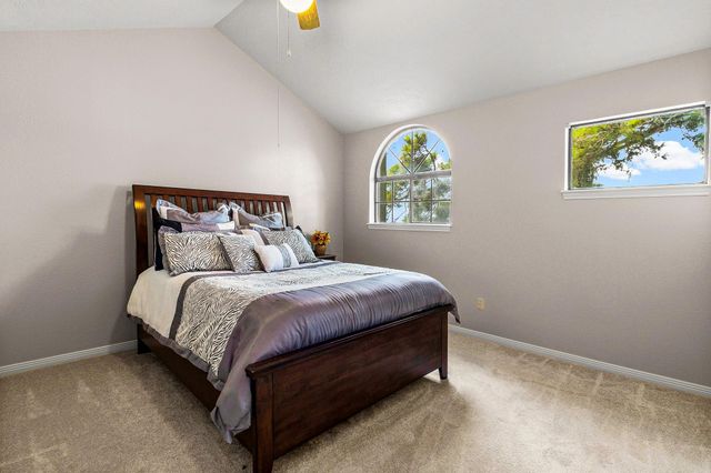 166 Bridgelanding, Onalaska, TX 77360