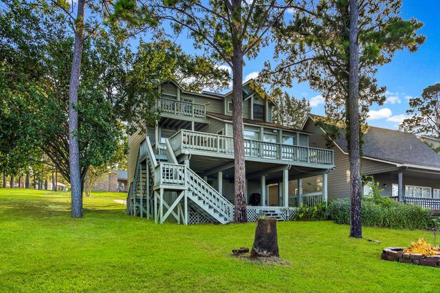 166 Bridgelanding, Onalaska, TX 77360