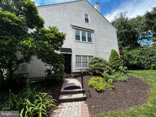 407 EVEREST CIR #407, West Chester, PA 19382