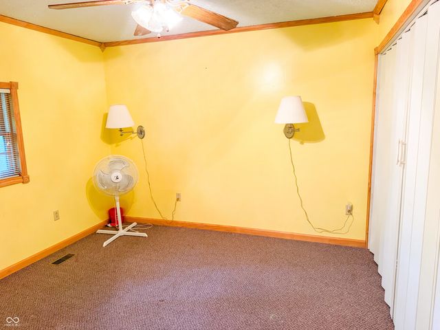 9531 E Tiki Drive, Rockville, IN 47872