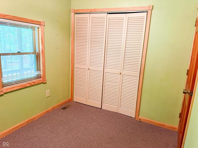 9531 E Tiki Drive, Rockville, IN 47872