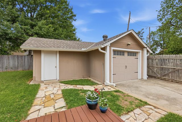 1300 Buck Avenue, Fort Worth, TX 76110