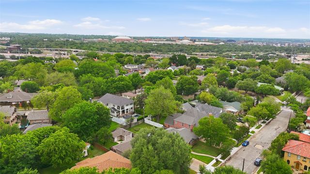 1300 Buck Avenue, Fort Worth, TX 76110